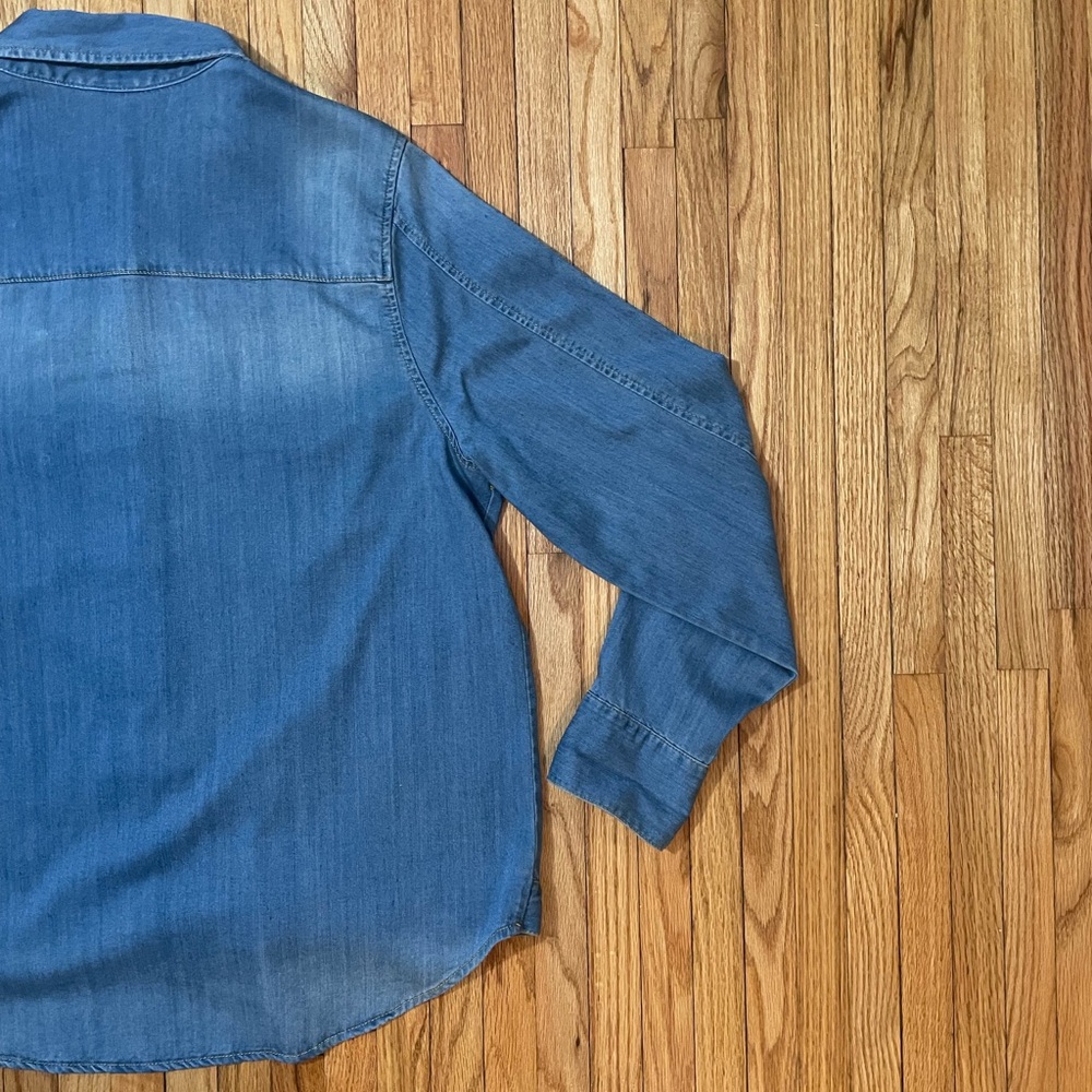 CABI Chambray Button-down Shirt - Picture 9 of 10